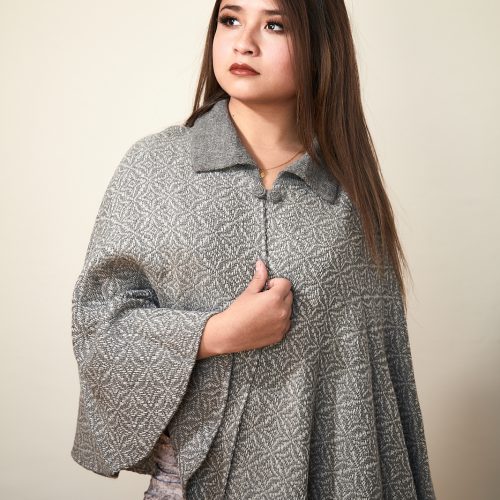 Cardigan de lana para mujer . Prenda sostenible de tejido reciclado - Fieito